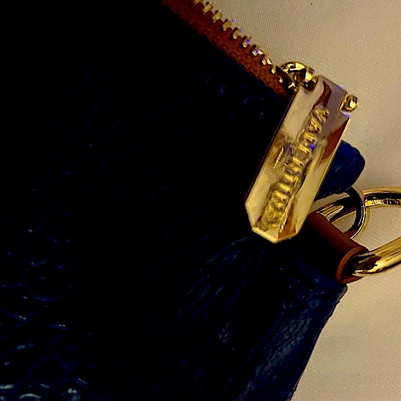 VALENTINA BLUE LEATHER SHOULDER BAG! - Picture 8 of 14